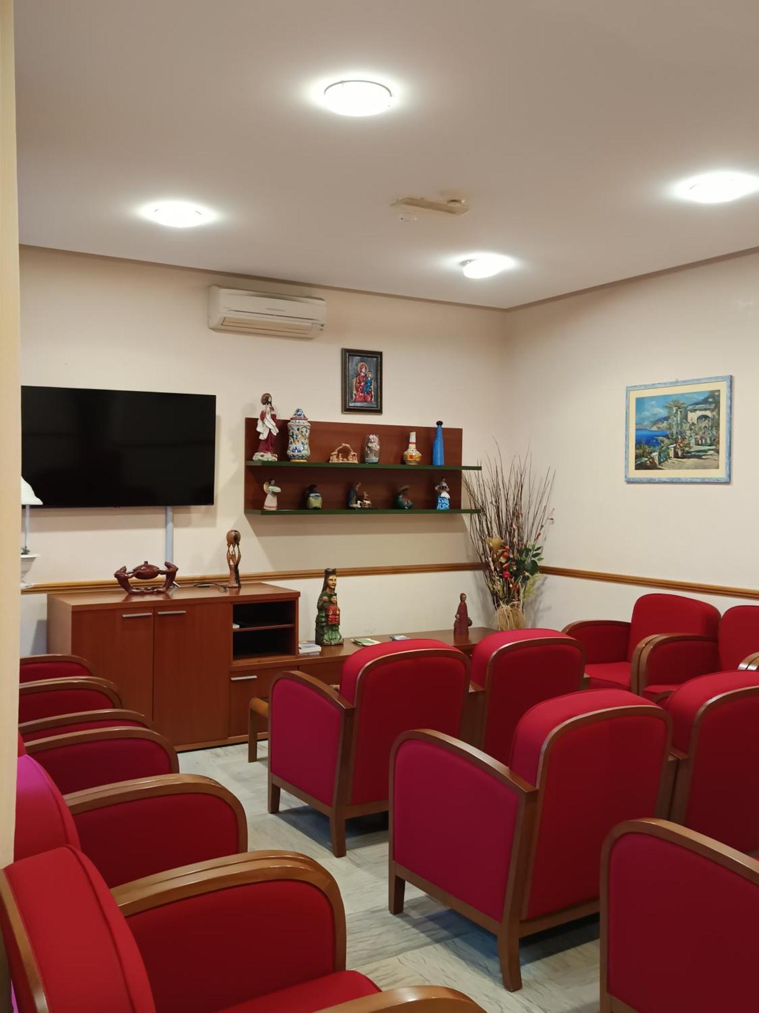 Affittacamere Casa Per Ferie Mater Ecclesiae Delle Suore Teatine Roma